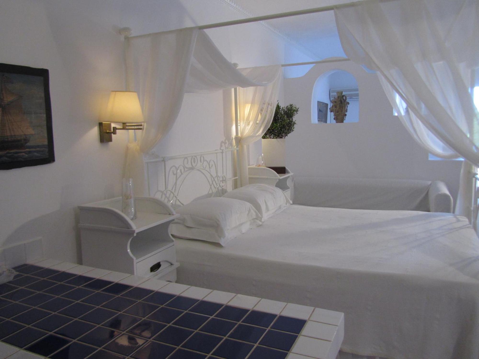 Porto Scoutari Romantic Hotel Skala  Bilik gambar